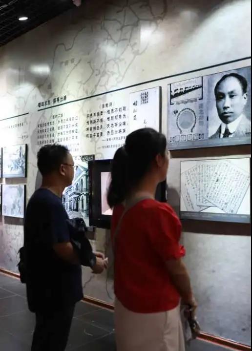 西科暑期社会实践‖百年潮已起,青春歌而行——人外学院与理学院联合开展“回望百年奋斗路 青年接力新征程”党史学习特色社会实践活动